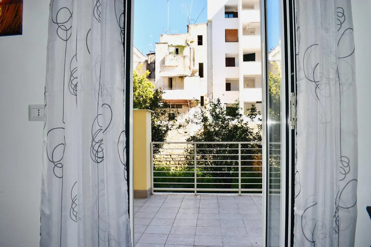 Miral One Apartamento Bari