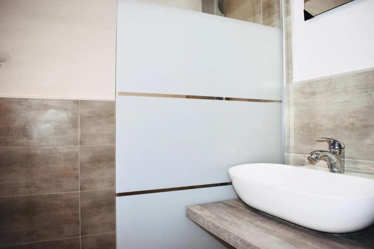 Miral One Apartamento Bari